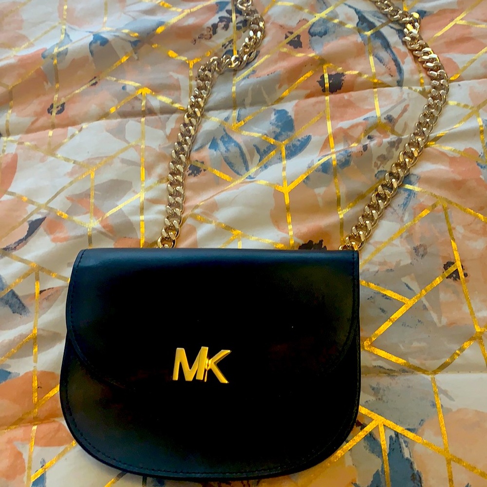 Michael Kors chain Fanny pack